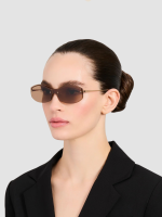 Jacquemus Miami Sunglasses in Gold and Brown - Image 5