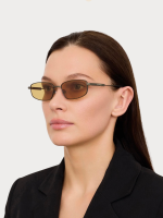 Jacquemus Sera Sunglasses in Matt Putty and Amber - Image 4