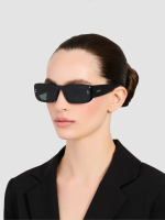 Jacquemus Pisco Sunglasses in Black - Image 4